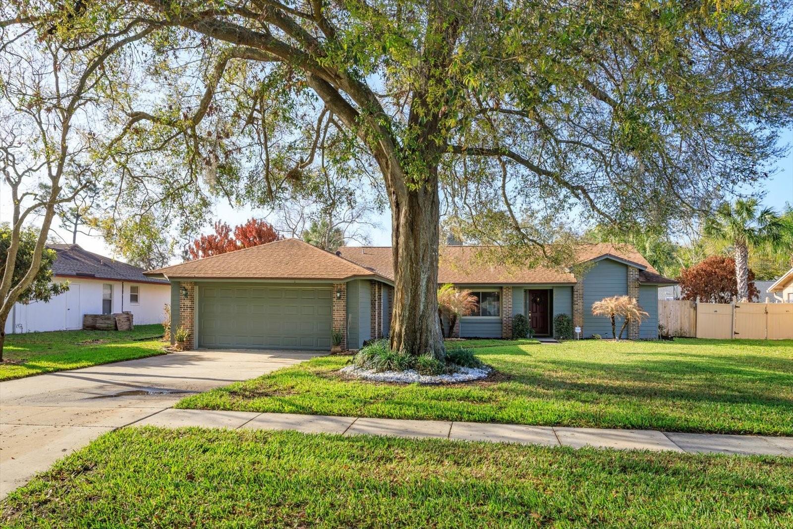 Photo of 9237 SABAL PALM CIRCLE, WINDERMERE, FL 34786