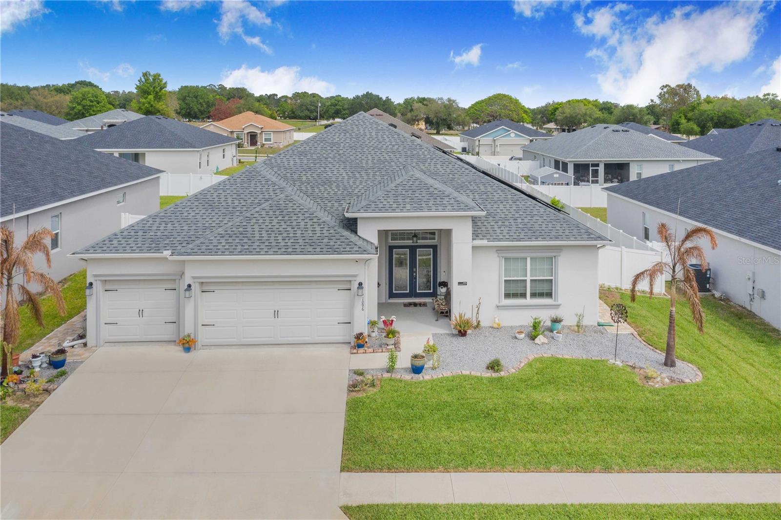 Photo of 1096 SANDPIPER LOOP, WINTER HAVEN, FL 33881