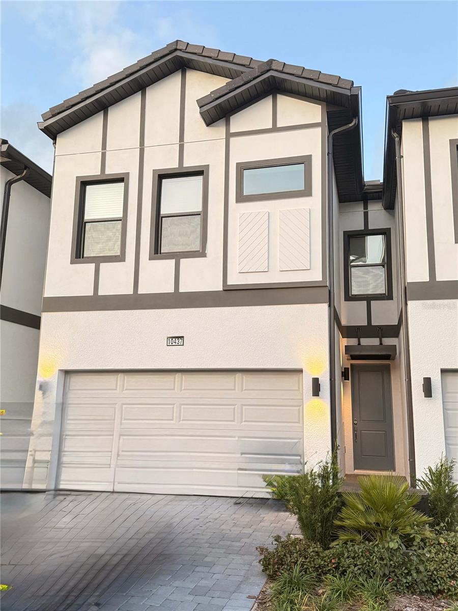 Photo of 10437 EBB TIDE LANE, ORLANDO, FL 32821