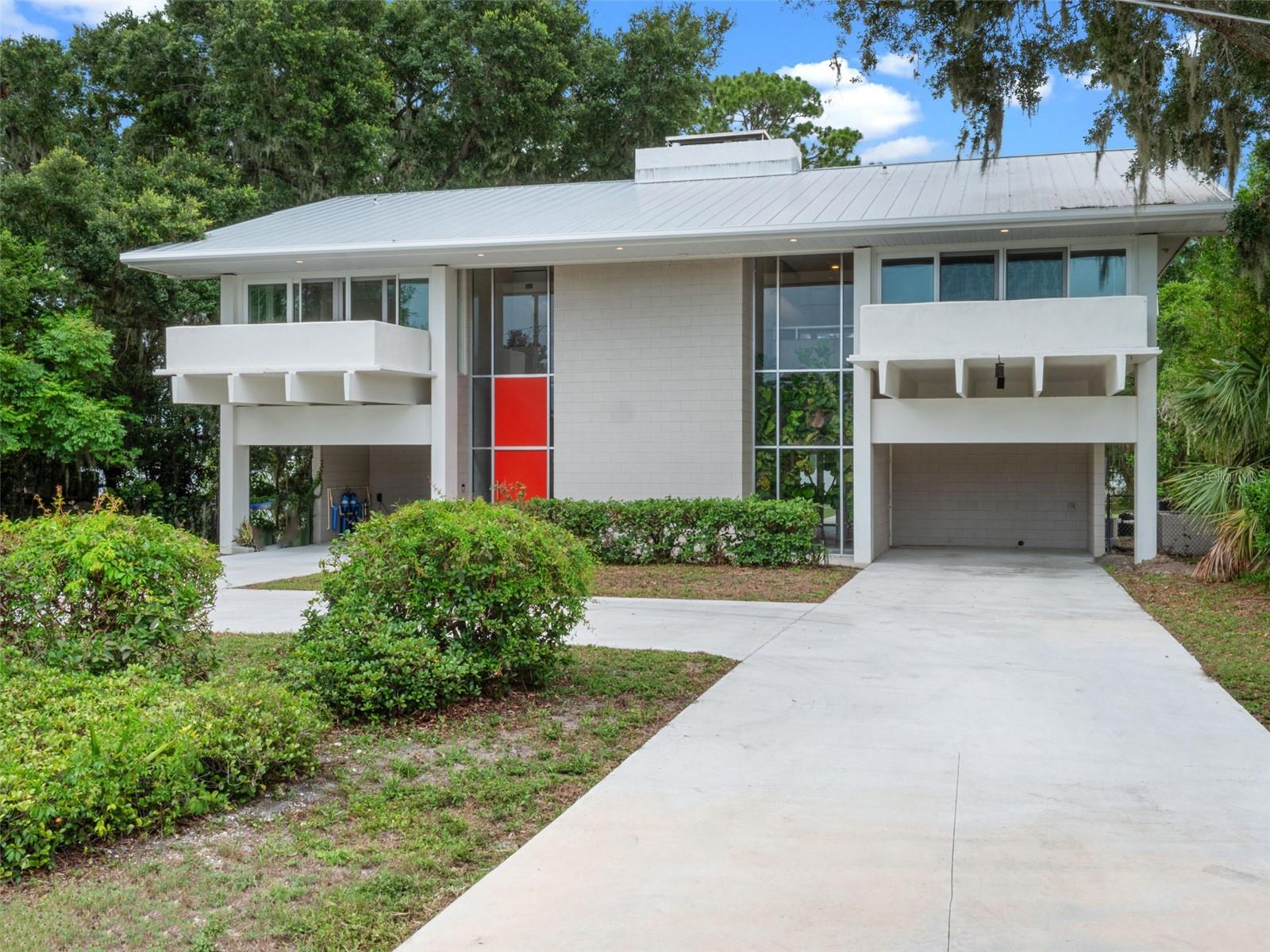 Photo of 1540 N LAKE MIRROR DRIVE NW, WINTER HAVEN, FL 33881