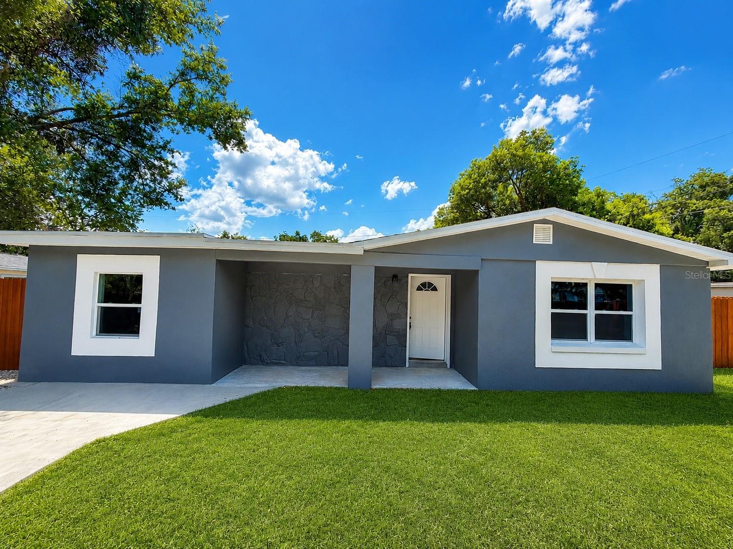 Photo of 682 DURANGO WAY, ALTAMONTE SPRINGS, FL 32714