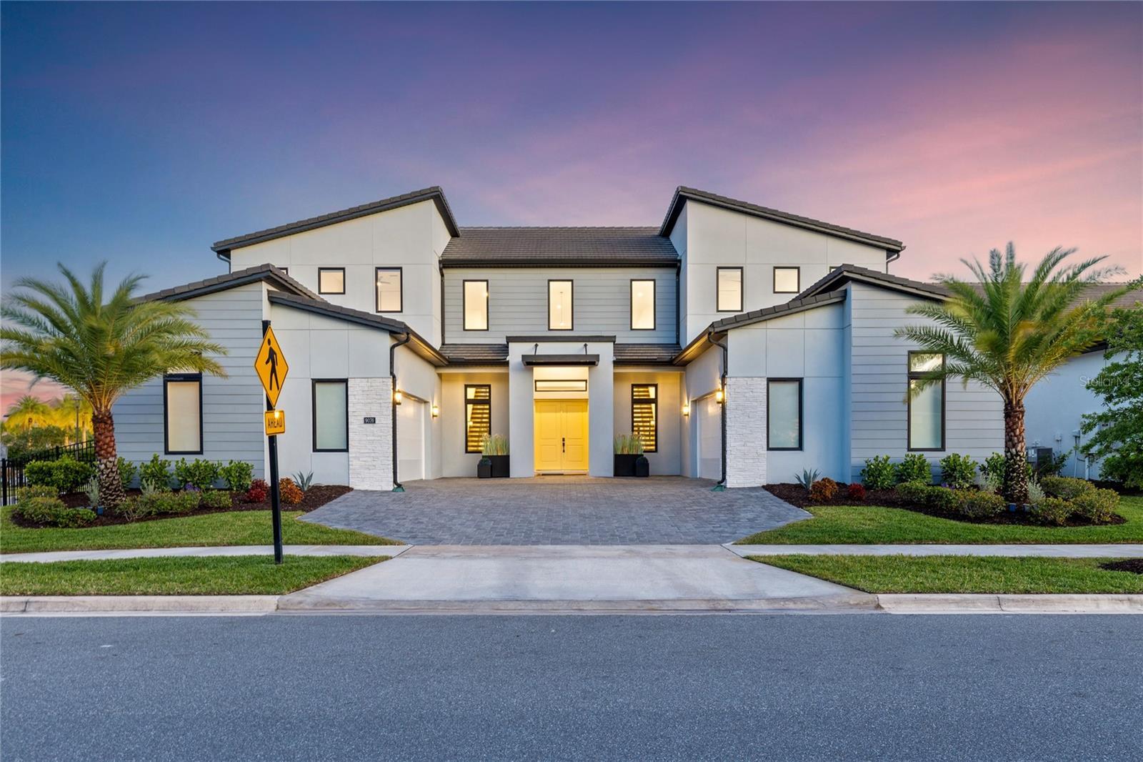 Photo of 9076 SANTORINI DRIVE, ORLANDO, FL 32827