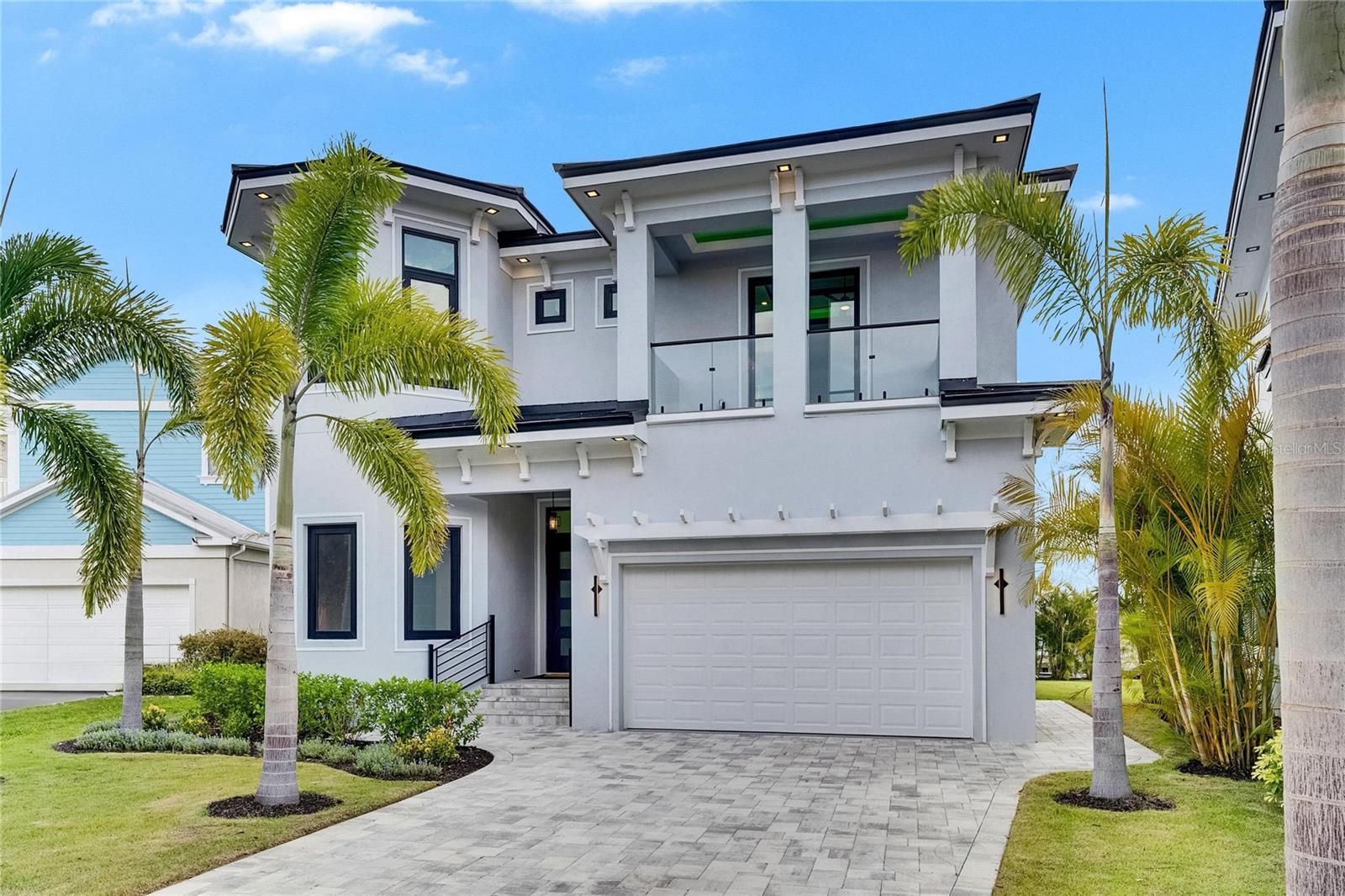 Photo of 6526 SIMONE SHORES CIRCLE, APOLLO BEACH, FL 33572