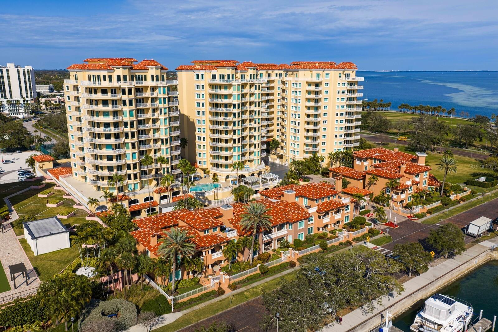 Photo of 555 5TH AVENUE NE, ST PETERSBURG, FL 33701