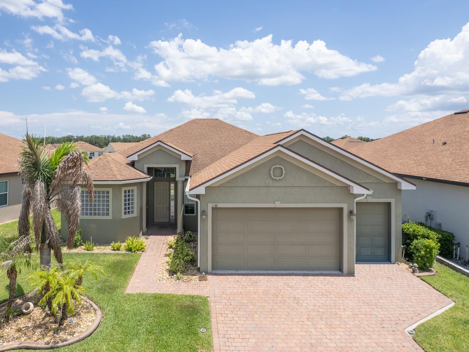 Photo of 1061 SAWGRASS DRIVE, WINTER HAVEN, FL 33884
