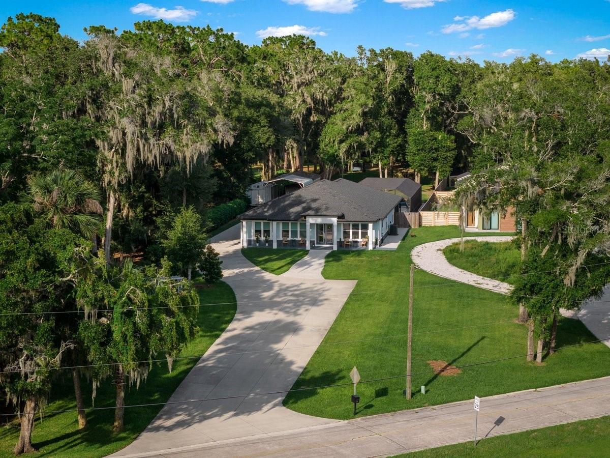 Photo of 590 LAKE WINNEMISSETT DRIVE, DELAND, FL 32724
