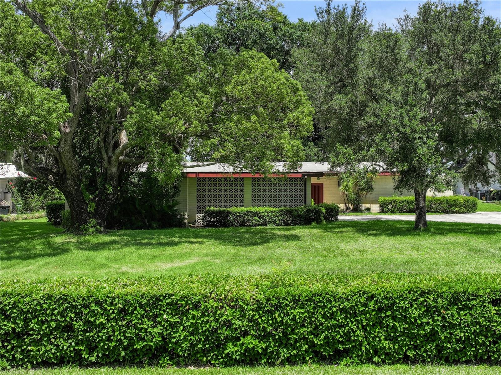 Photo of 1210 W LAKE HAMILTON DRIVE, WINTER HAVEN, FL 33881