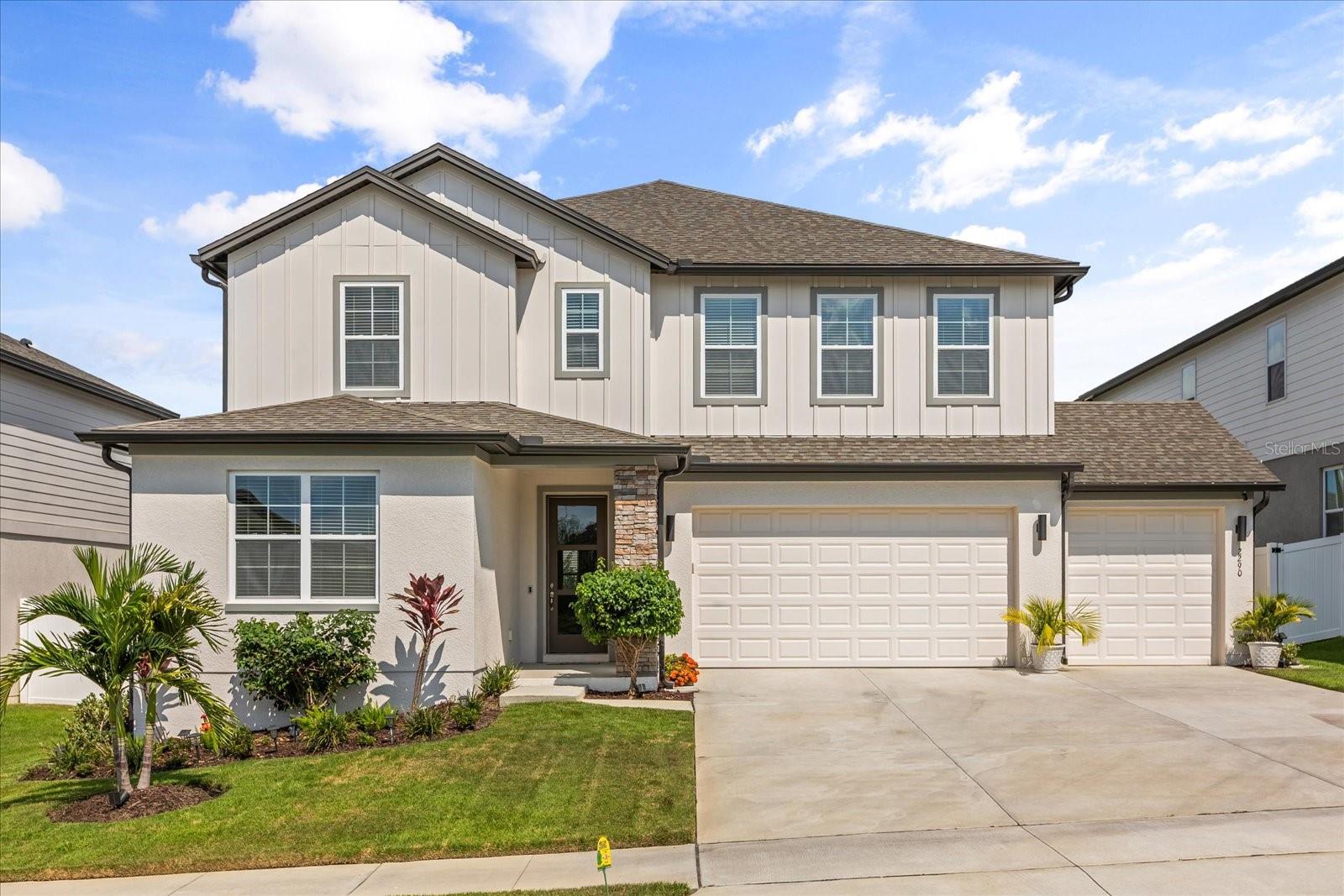 Photo of 2290 ENDEAVOR WAY, CLERMONT, FL 34715