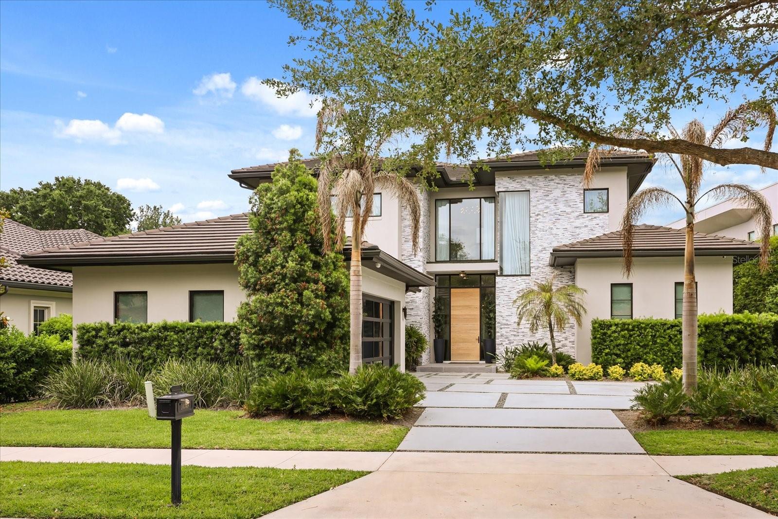 Photo of 10348 KENSINGTON SHORE DRIVE, ORLANDO, FL 32827