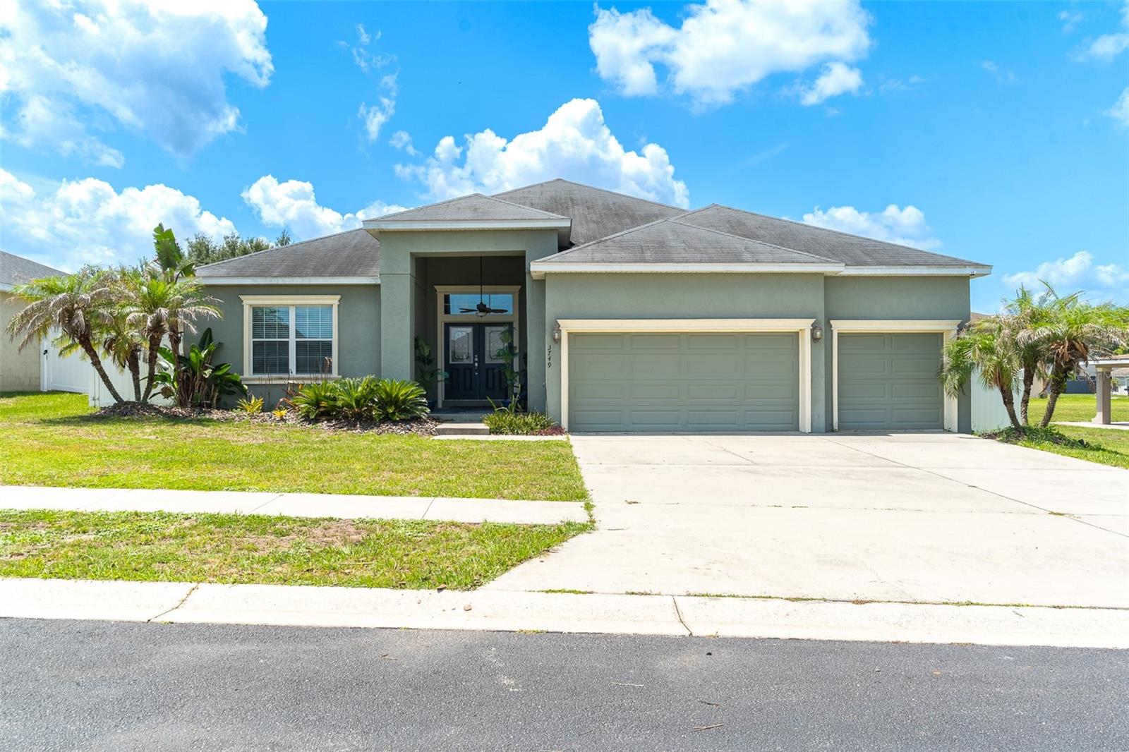 Photo of 3749 FIELDSTONE CIRCLE, WINTER HAVEN, FL 33881