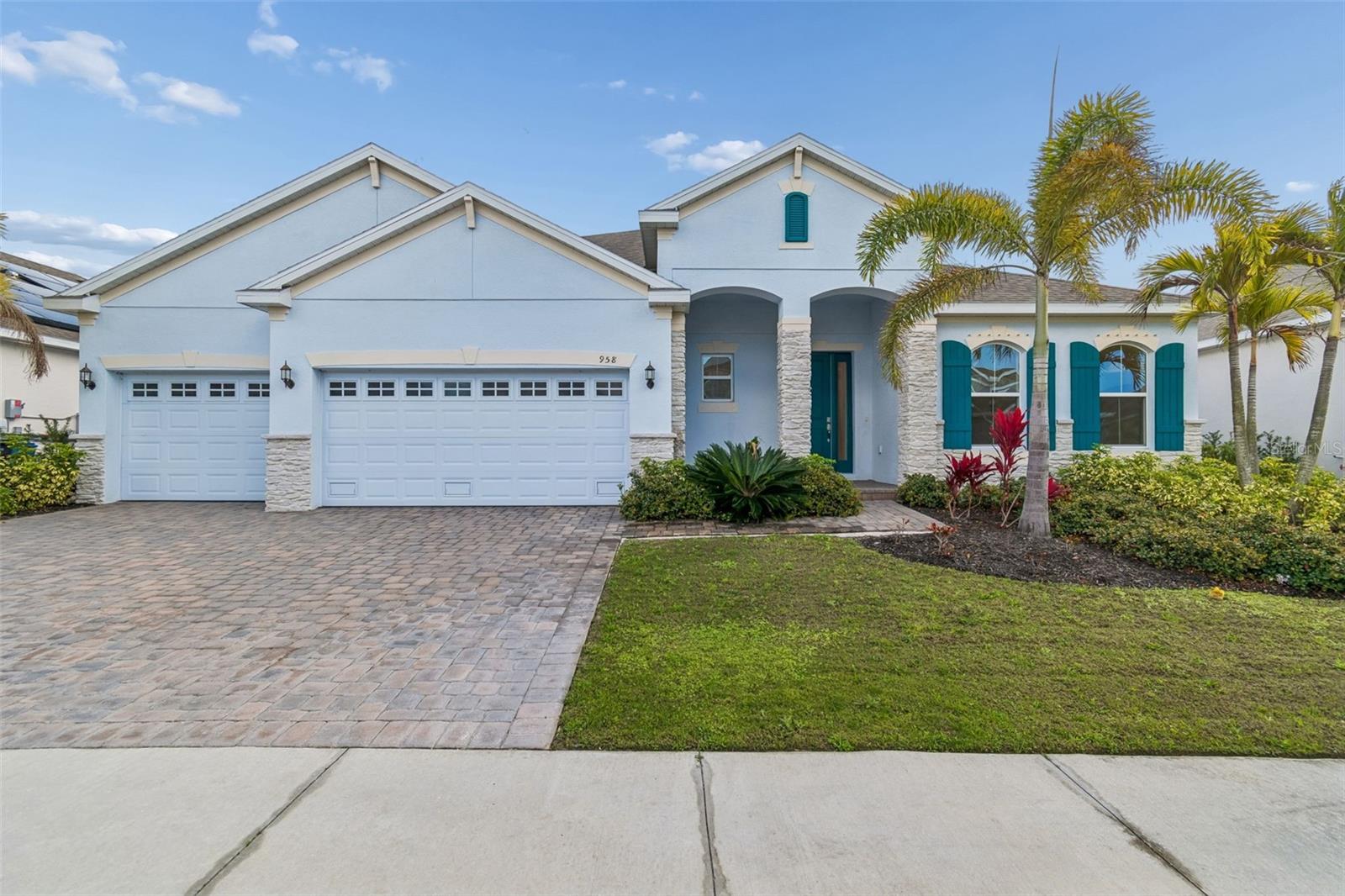 Photo of 958 SIGNET DRIVE, APOLLO BEACH, FL 33572
