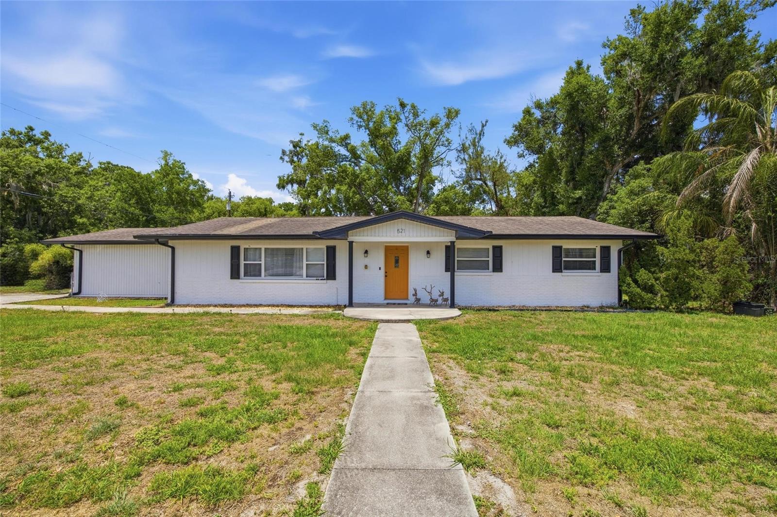 Photo of 521 W LUTZ LAKE FERN ROAD, LUTZ, FL 33548