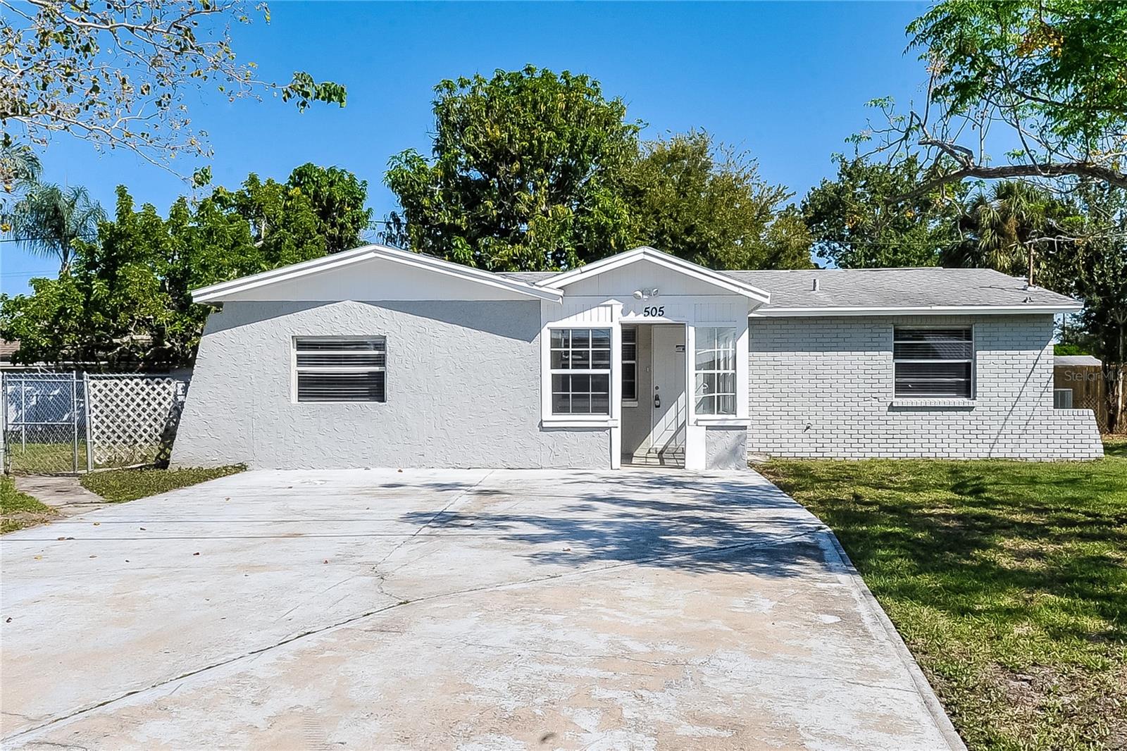 Photo of 505 FLORIDA CIRCLE S, APOLLO BEACH, FL 33572