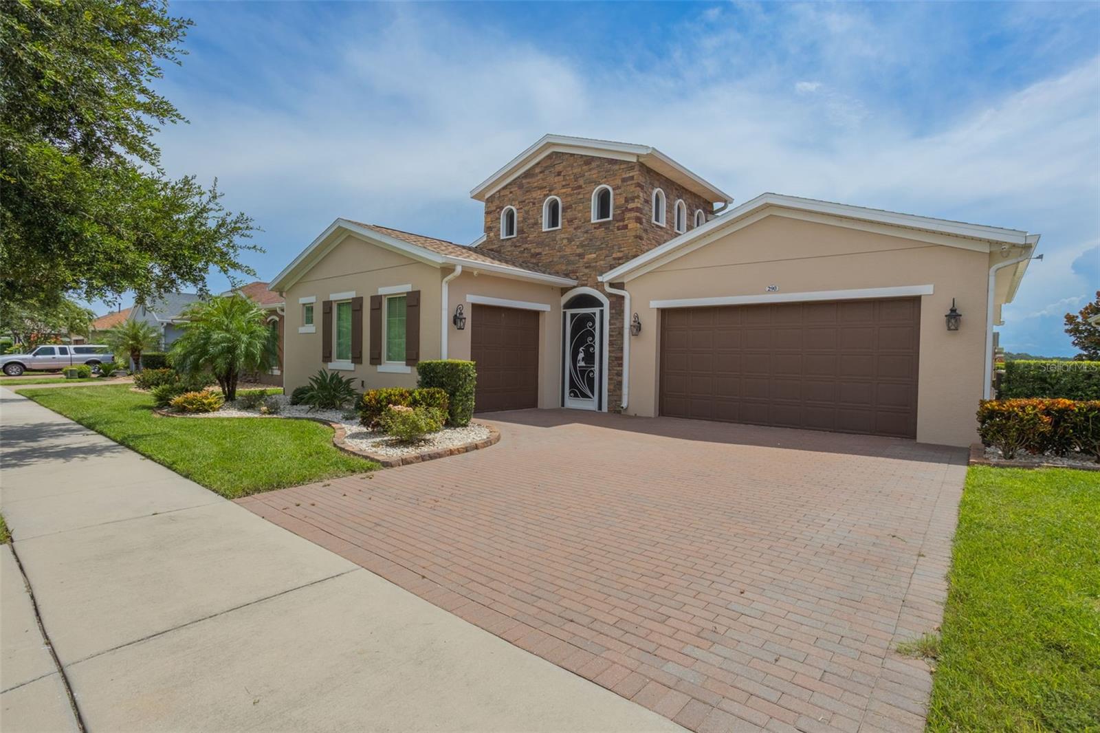 Photo of 290 SILVER MAPLE ROAD, GROVELAND, FL 34736