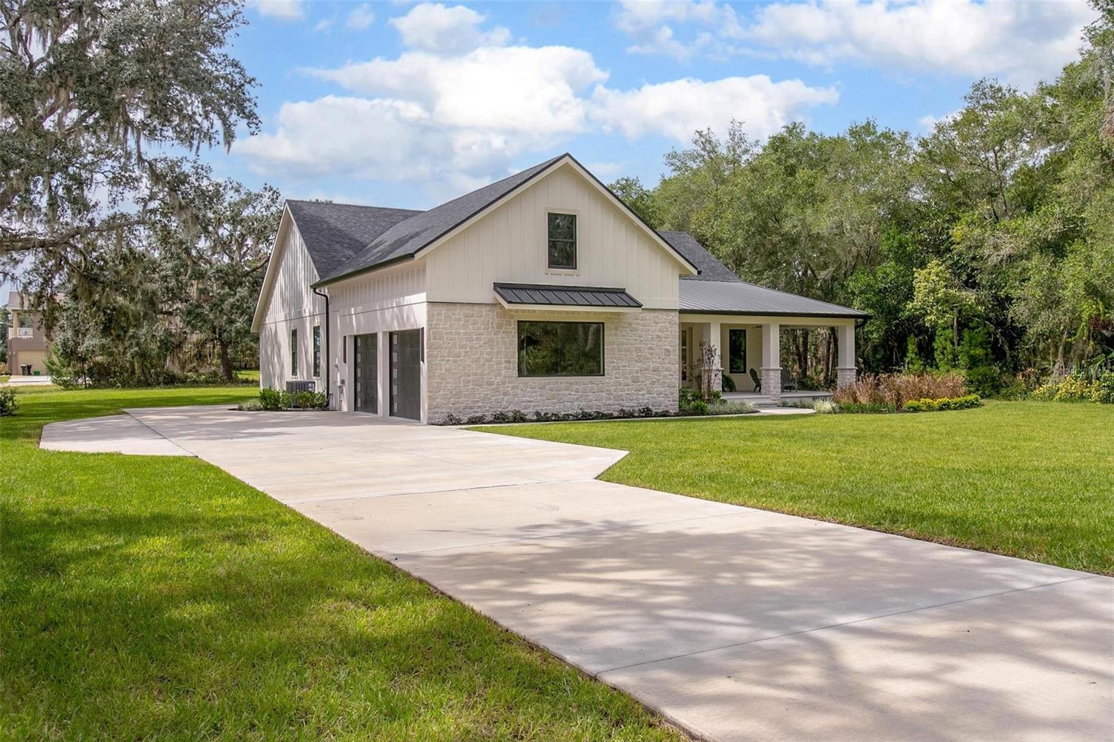Photo of 220 RIDGE BOULEVARD, DELAND, FL 32724