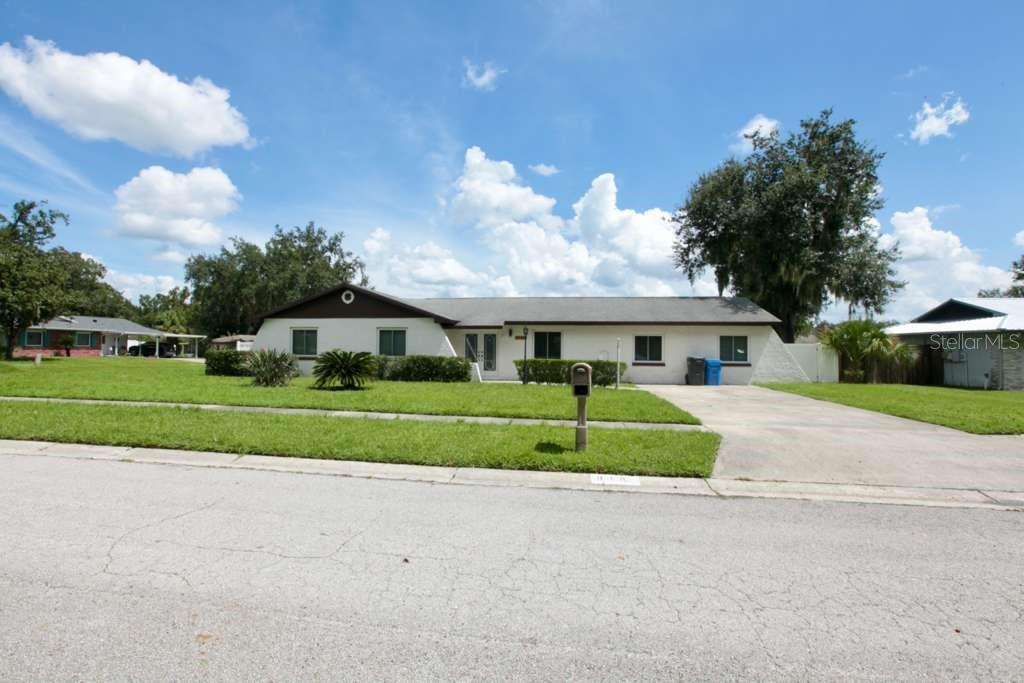 Photo of 815 BISHOP PLACE, SEFFNER, FL 33584