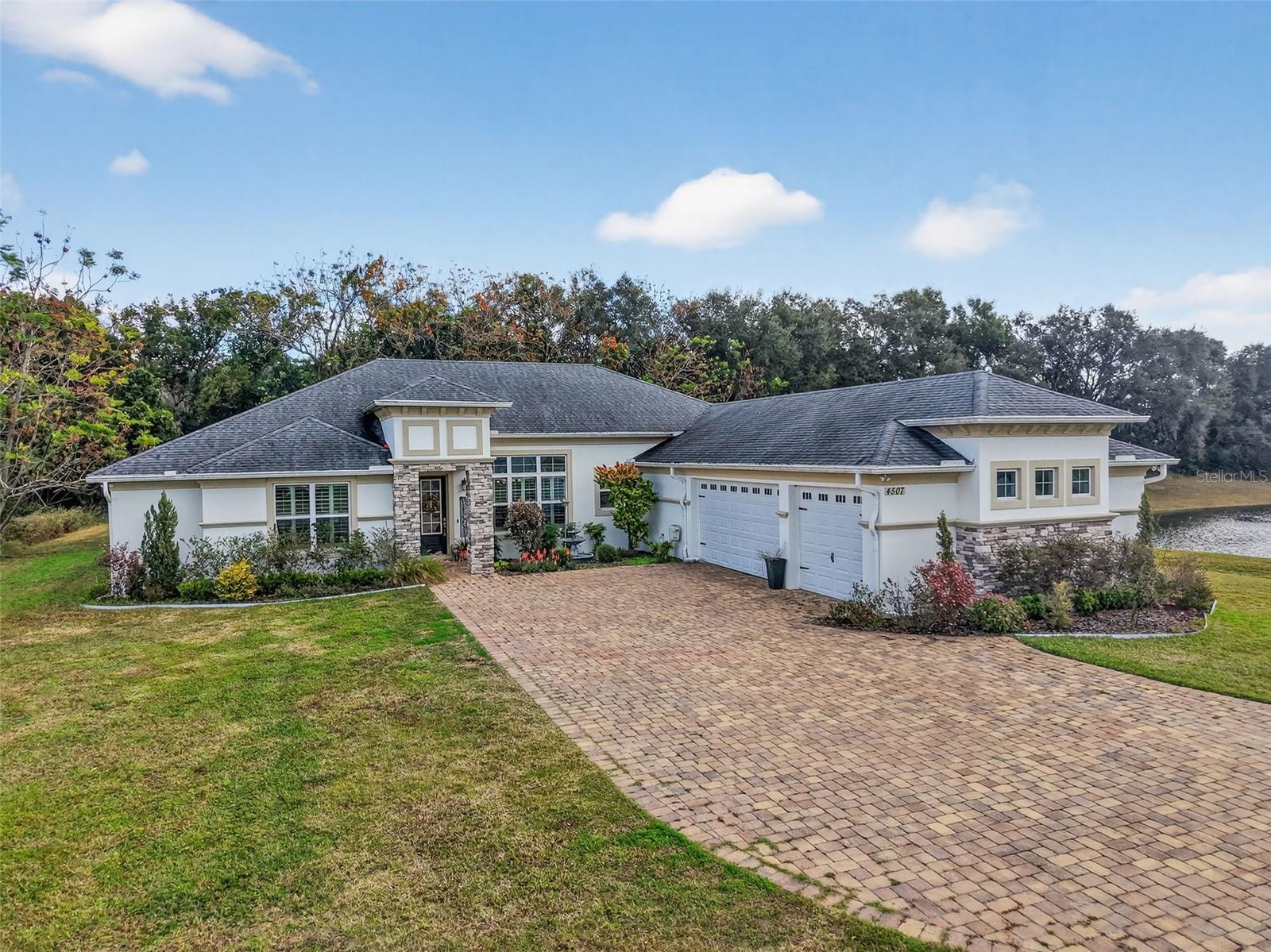 Photo of 4507 CLAIRE ROSE COURT, MOUNT DORA, FL 32757