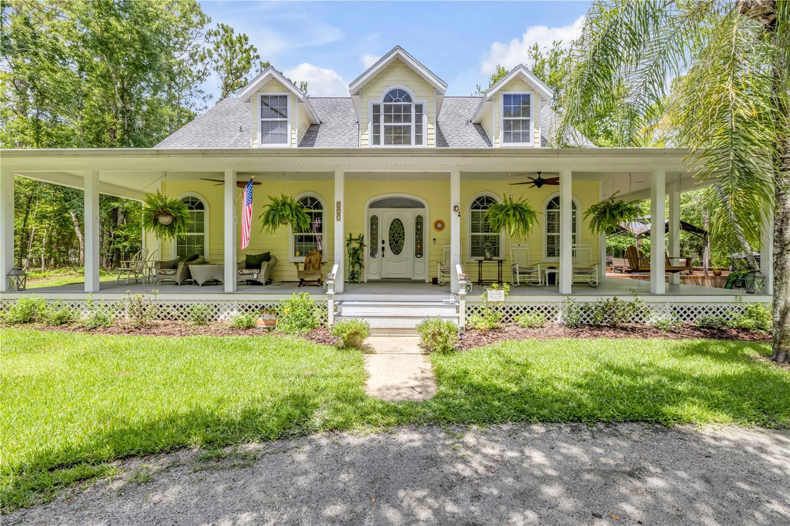 Photo of 227 N SAMSULA DRIVE, NEW SMYRNA BEACH, FL 32168