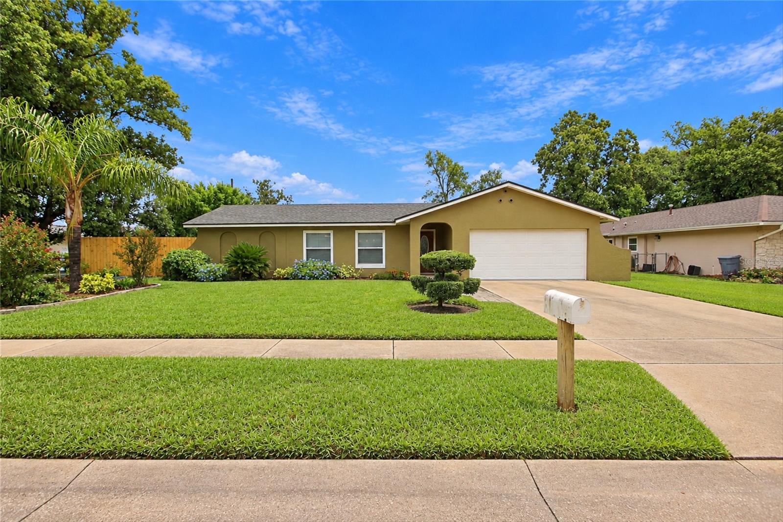 Photo of 313 ROBIN HILL DRIVE, ALTAMONTE SPRINGS, FL 32701