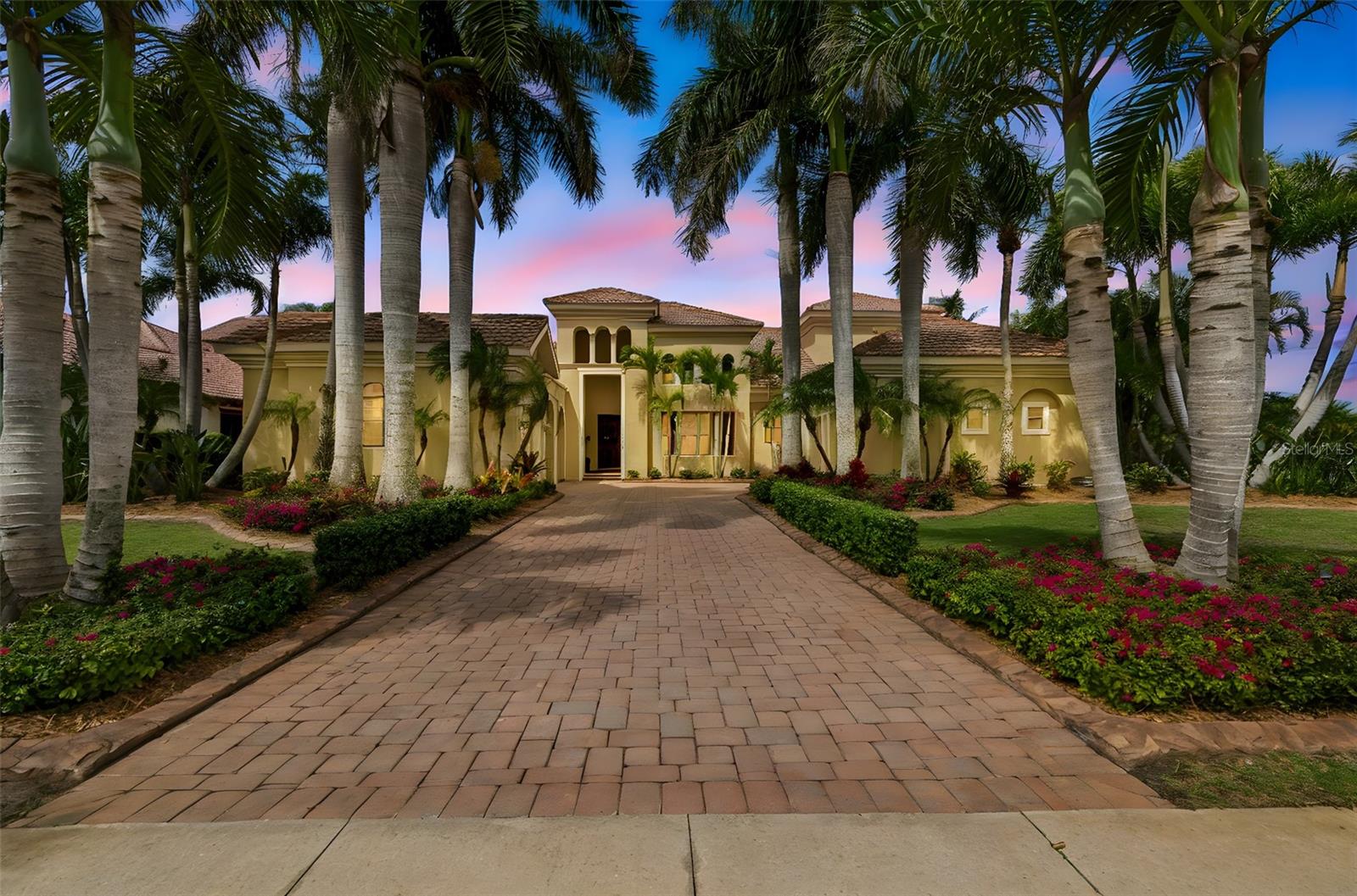 Photo of 5416 TYBEE ISLAND DRIVE, APOLLO BEACH, FL 33572