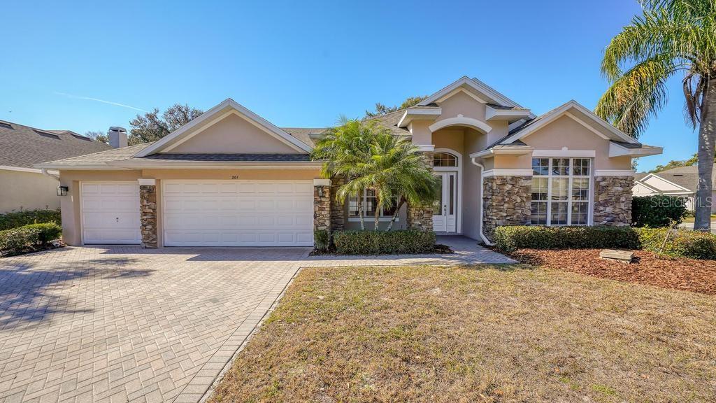 Photo of 201 W BLUE WATER EDGE DRIVE, EUSTIS, FL 32736