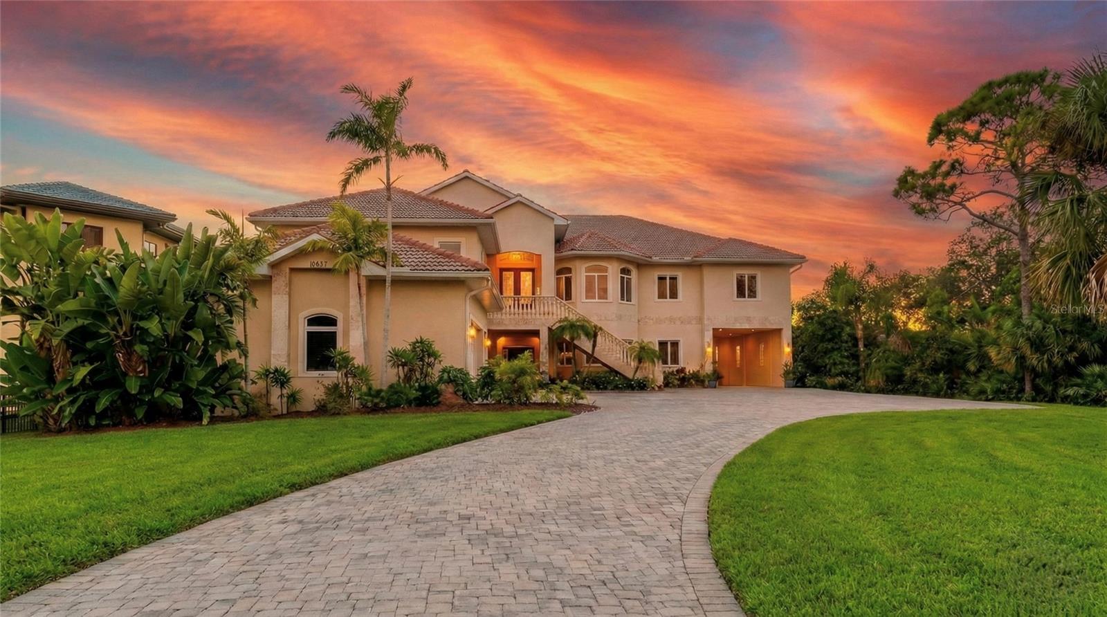 Photo of 1930 BAYSHORE DRIVE, ENGLEWOOD, FL 34223