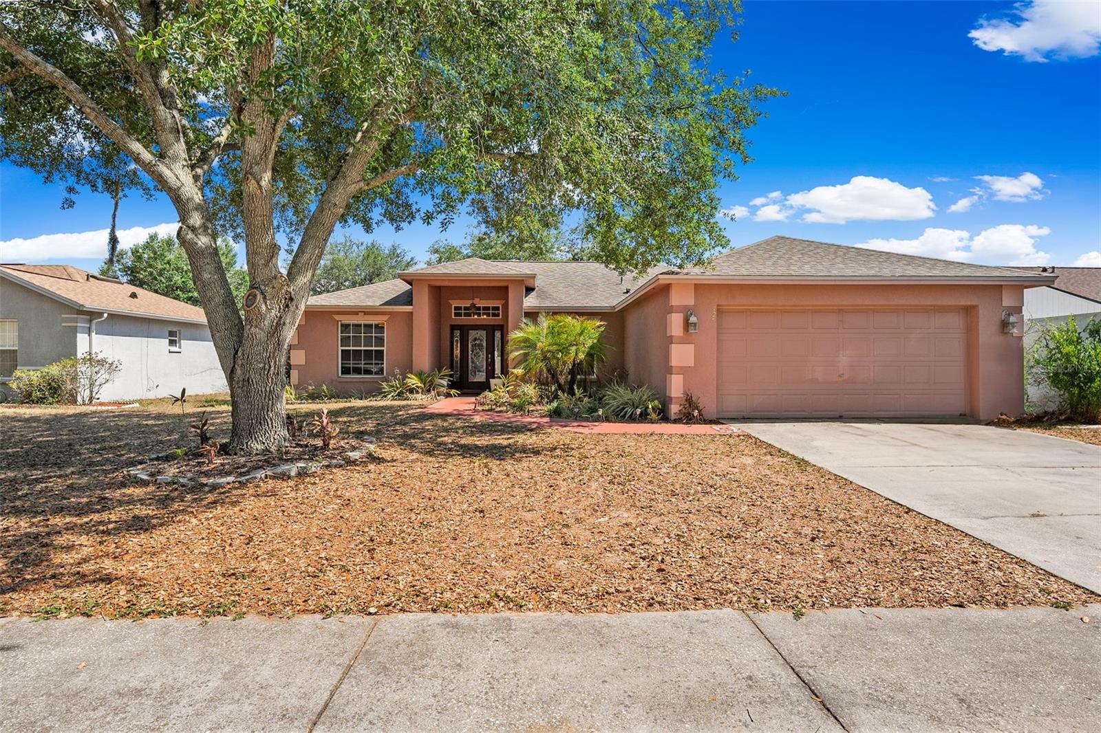 Photo of 127 WINSTON MANOR CIRCLE, SEFFNER, FL 33584