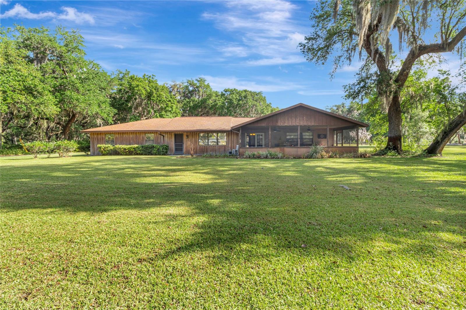 Photo of 1520 LEGACY WOODS COURT, GROVELAND, FL 34736