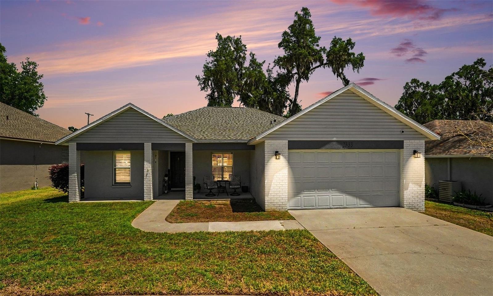 Photo of 2333 TOWERING OAKS CIRCLE, SEFFNER, FL 33584