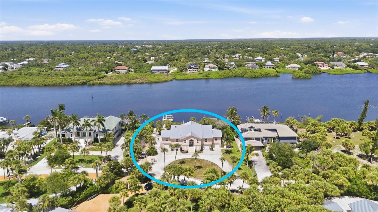 Photo of 721 N MANASOTA KEY ROAD, ENGLEWOOD, FL 34223