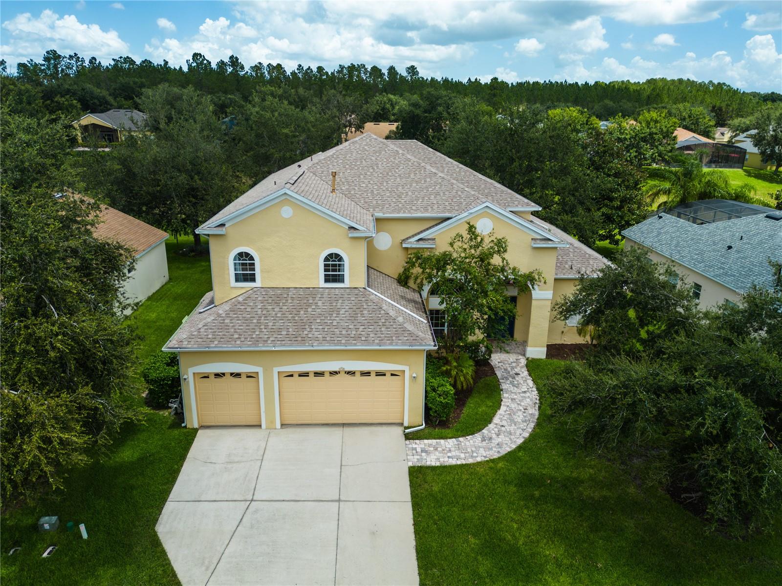 Photo of 2718 KNIGHTSBRIDGE ROAD, CLERMONT, FL 34711