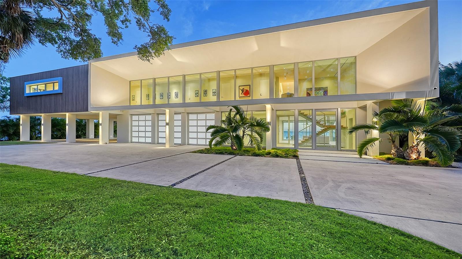 Photo of 4123 BAY SHORE ROAD, SARASOTA, FL 34234