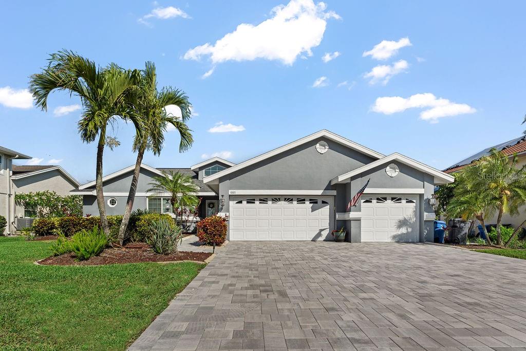 Photo of 6611 SURFSIDE BOULEVARD, APOLLO BEACH, FL 33572