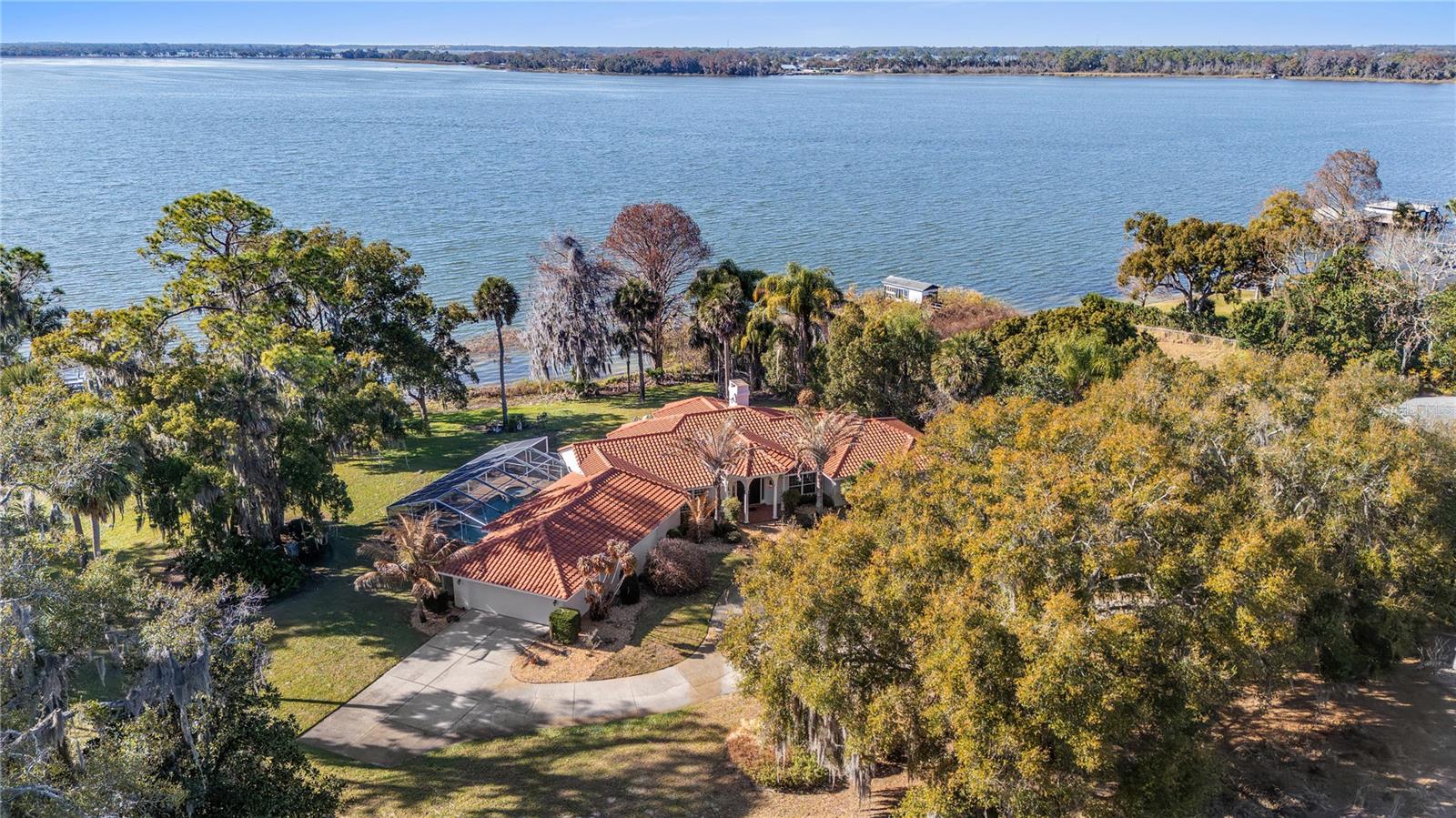 Photo of 6136 DORA DRIVE, MOUNT DORA, FL 32757