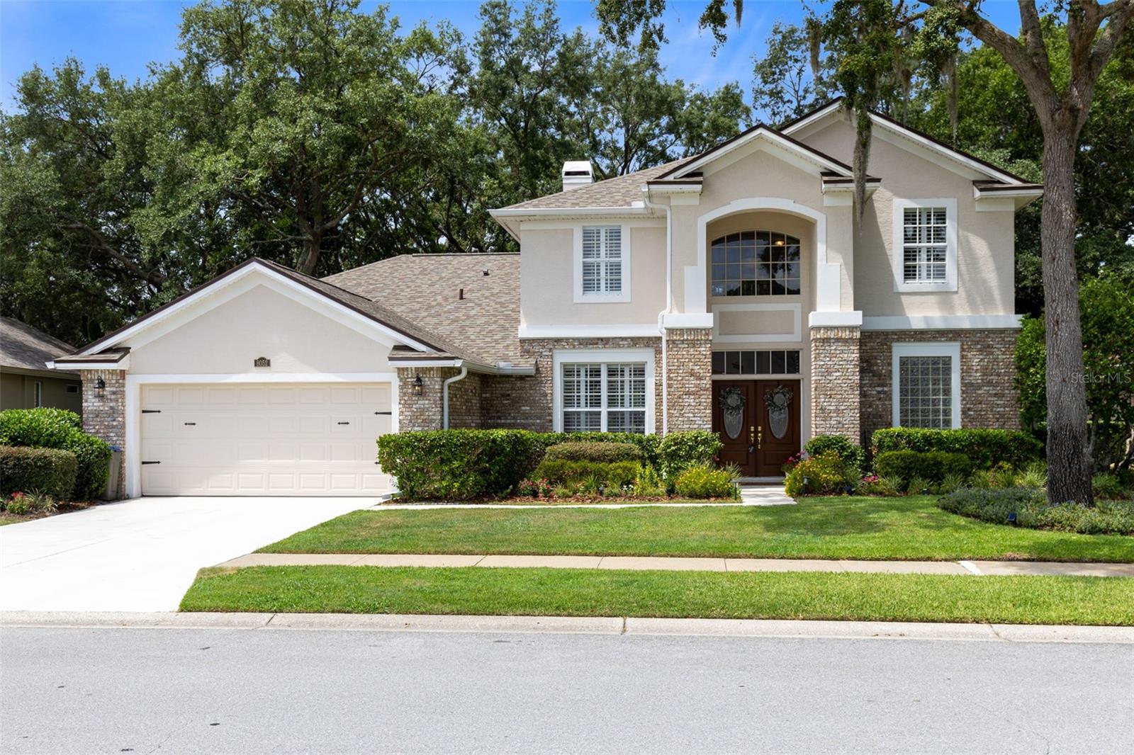 Photo of 8052 LAUREL RIDGE DRIVE, MOUNT DORA, FL 32757