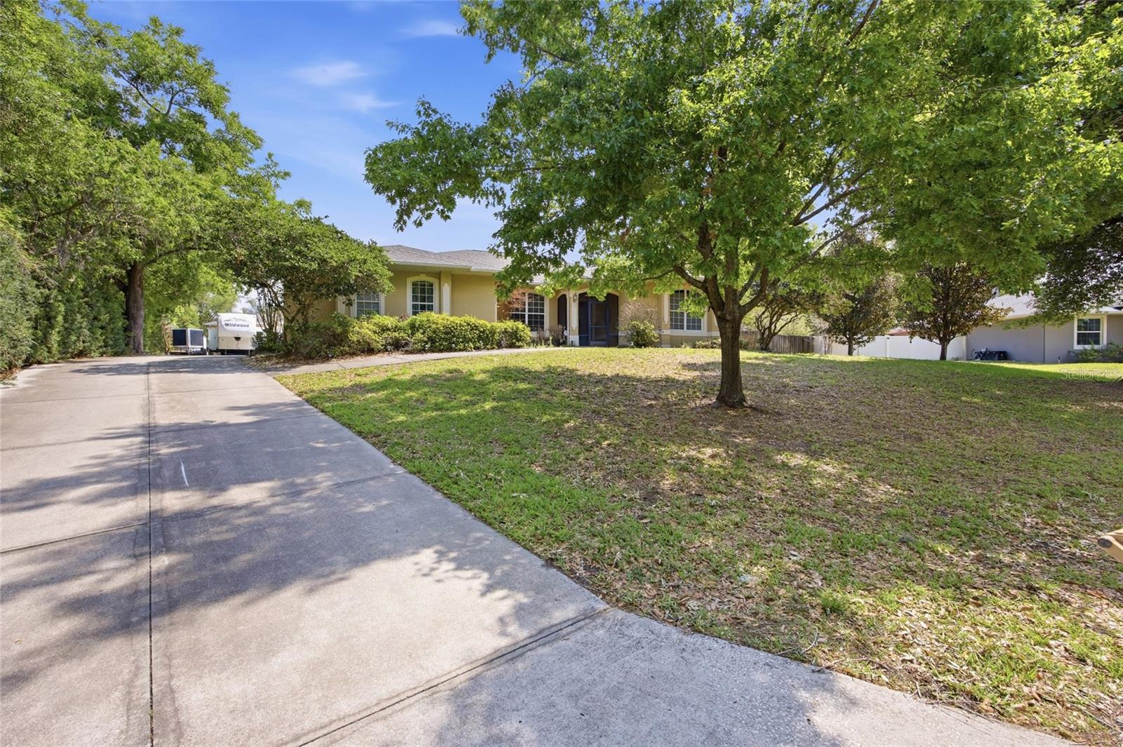 Photo of 10645 PARKWAY DRIVE, CLERMONT, FL 34711