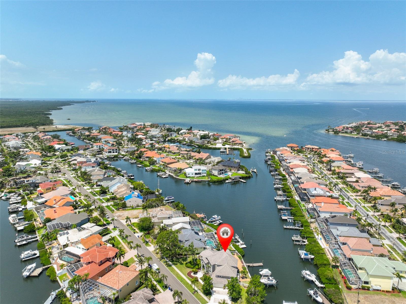 Photo of 915 SYMPHONY ISLES BOULEVARD, APOLLO BEACH, FL 33572
