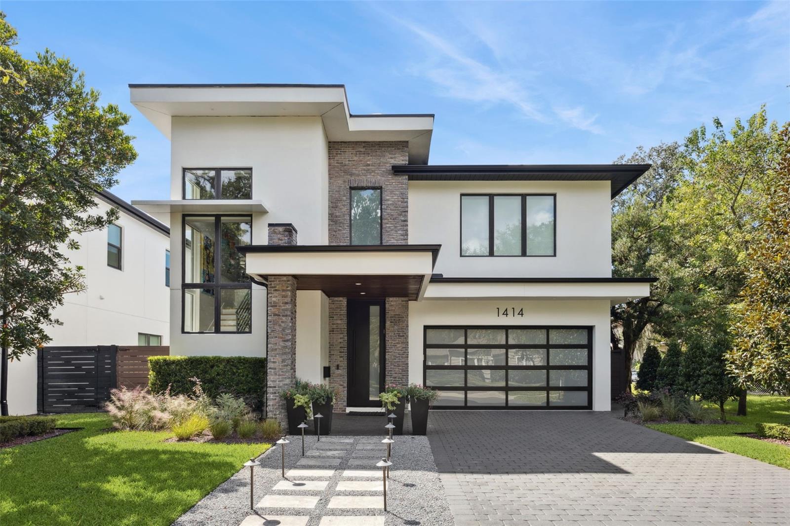 Photo of 1414 N WESTMORELAND DRIVE, ORLANDO, FL 32804