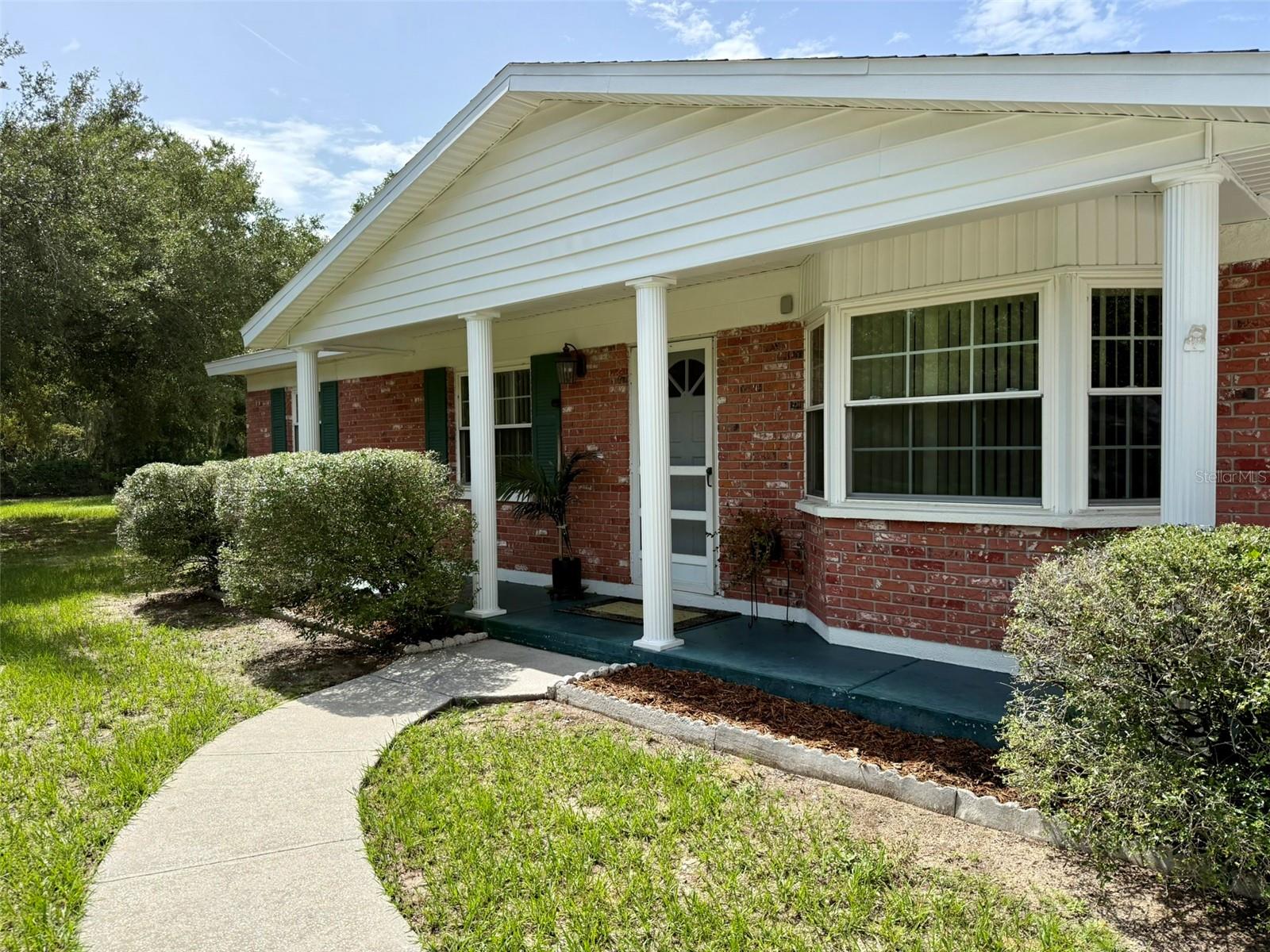 Photo of 11215 RUSSELL DRIVE, SEFFNER, FL 33584