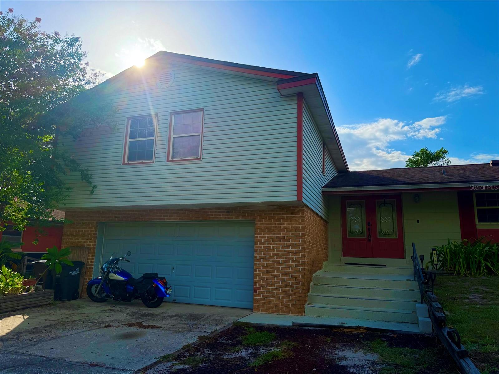 Photo of 513 OAKCREST STREET, ALTAMONTE SPRINGS, FL 32714
