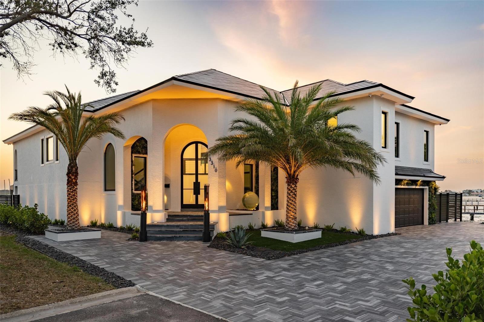 Photo of 3310 SUNSET DRIVE N, ST PETERSBURG, FL 33710