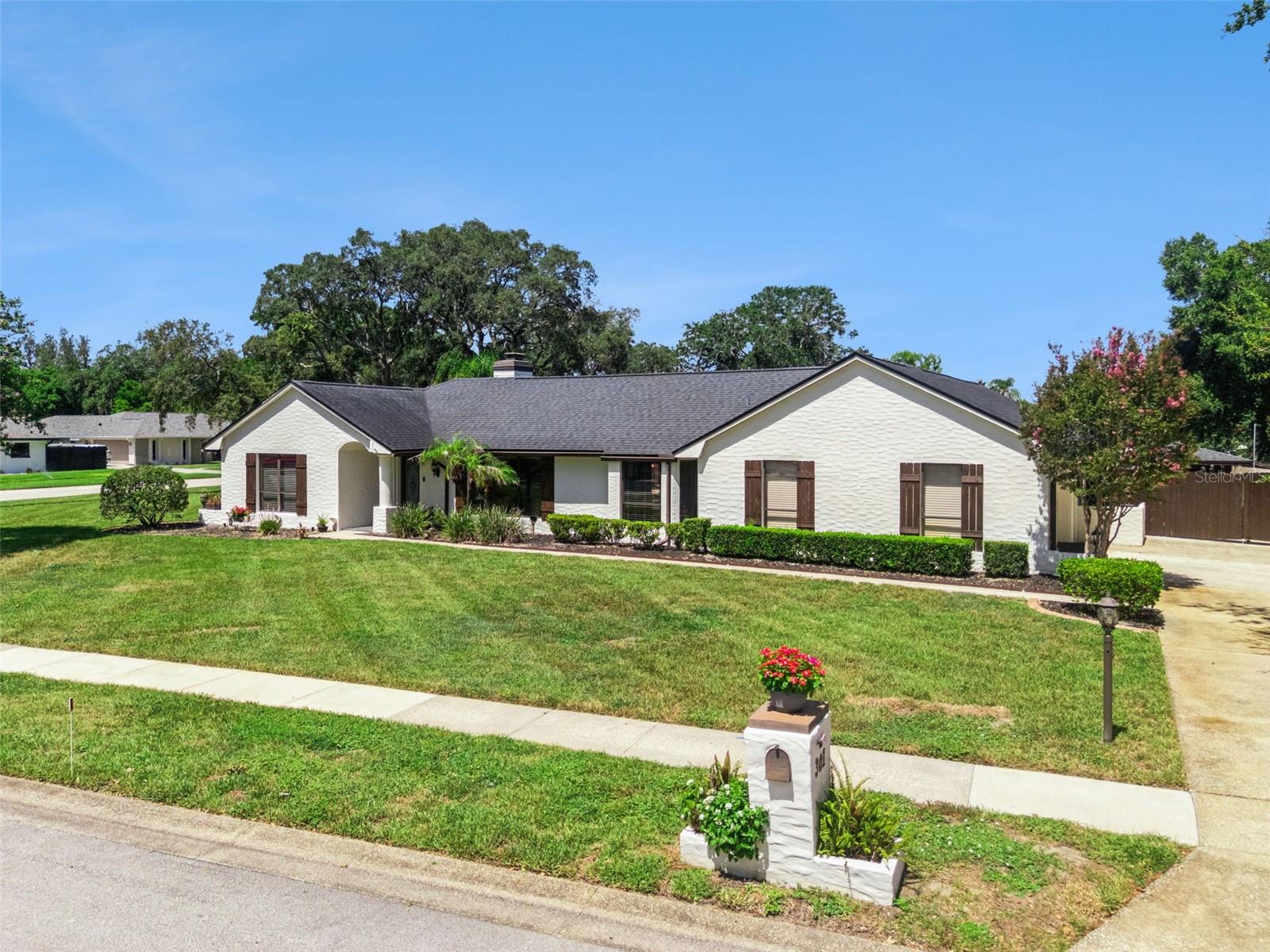 Photo of 301 BRANTLEY HARBOR DRIVE, LONGWOOD, FL 32779