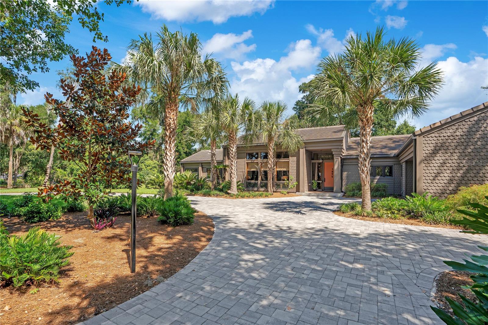 Photo of 1095 HARBOUR ISLAND ROAD, ORLANDO, FL 32809