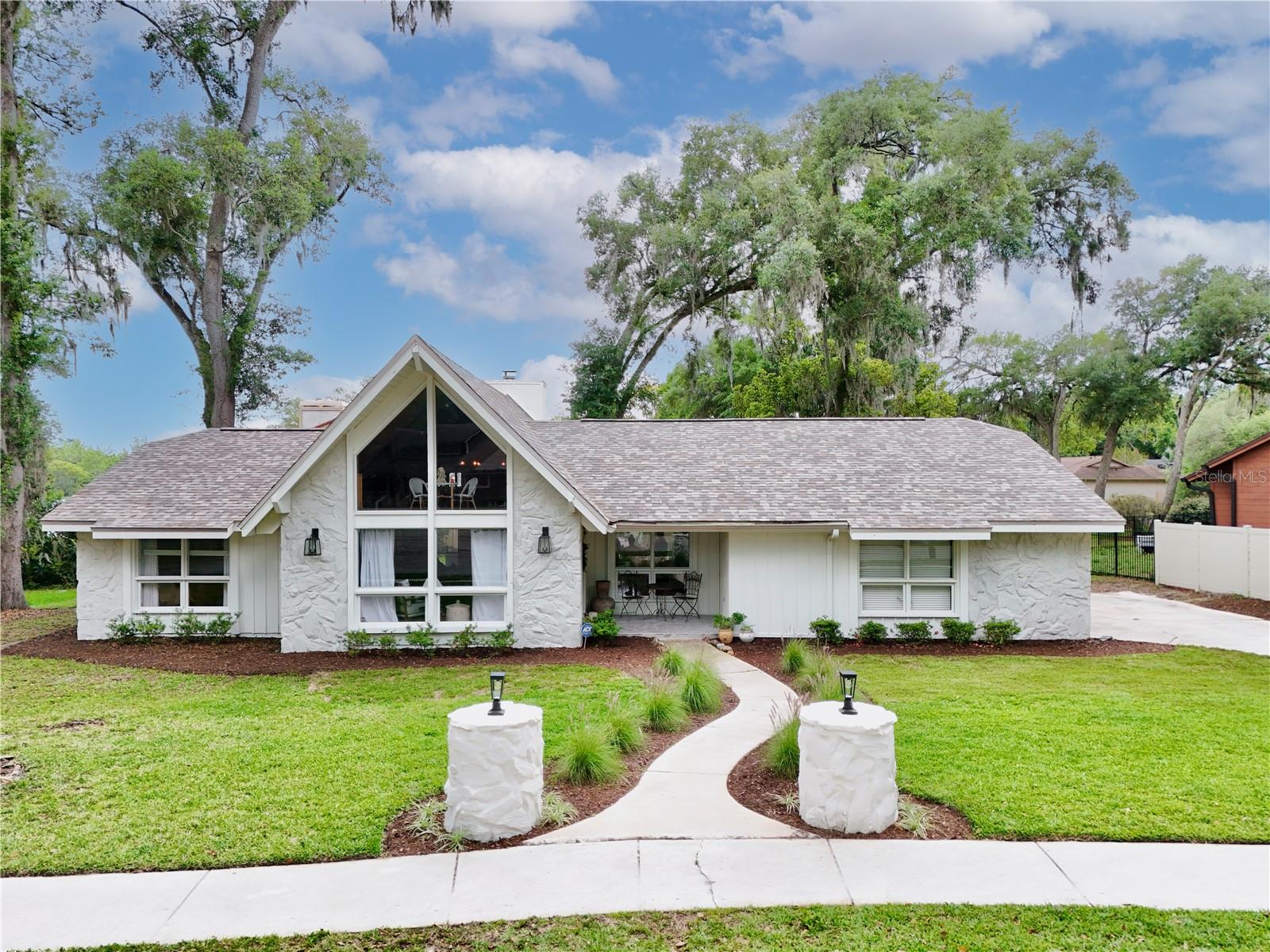 Photo of 521 GRANADA WAY, LONGWOOD, FL 32750
