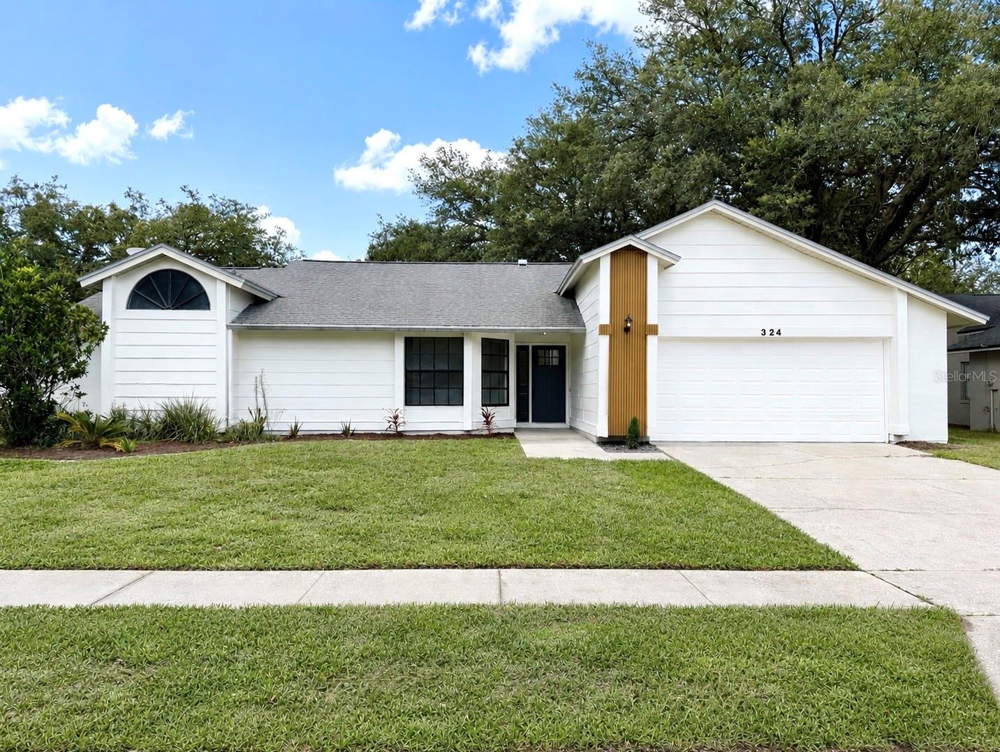 Photo of 324 RINGWOOD CIRCLE, WINTER SPRINGS, FL 32708