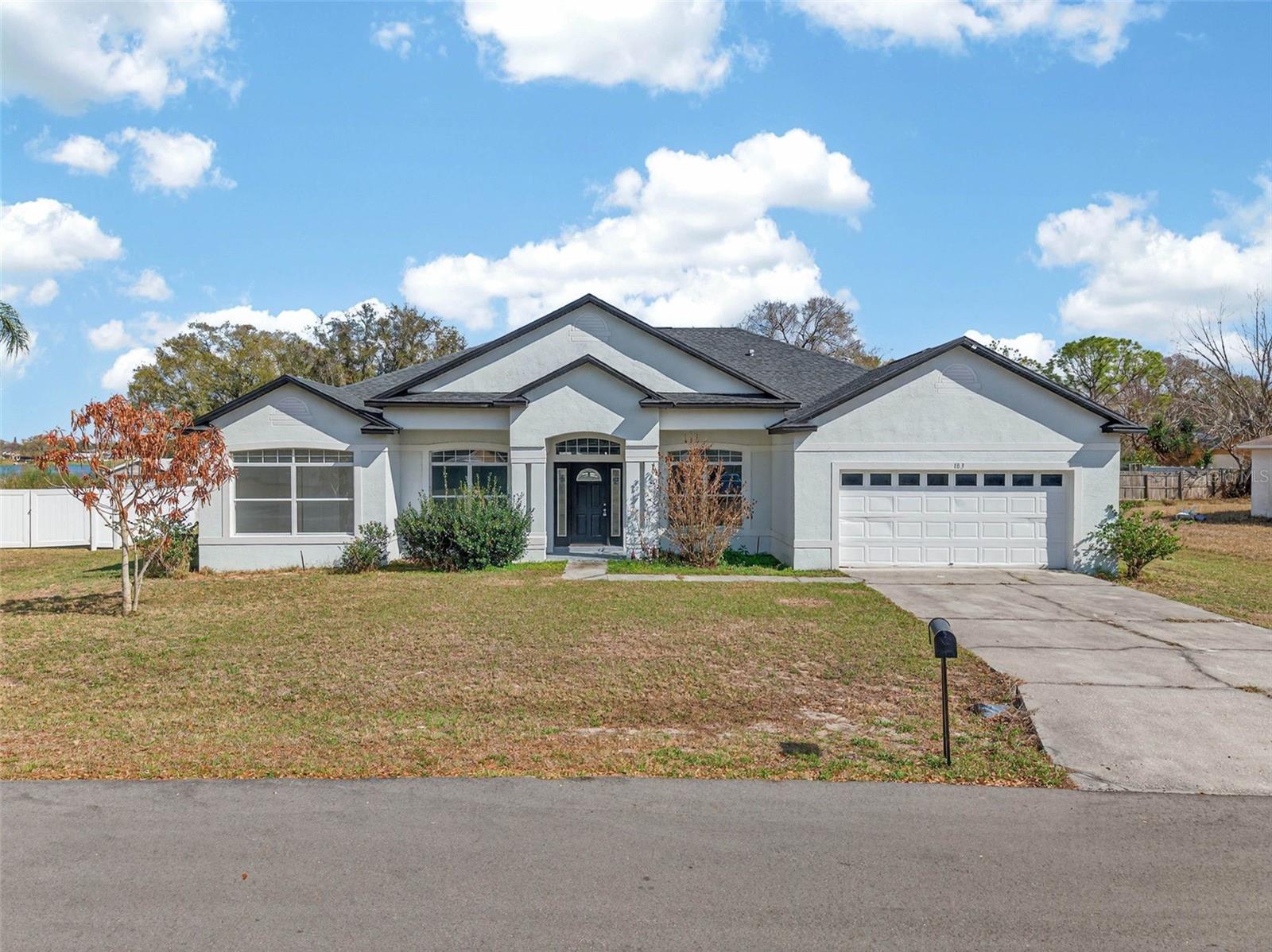 Photo of 183 LAKE THOMAS, WINTER HAVEN, FL 33880