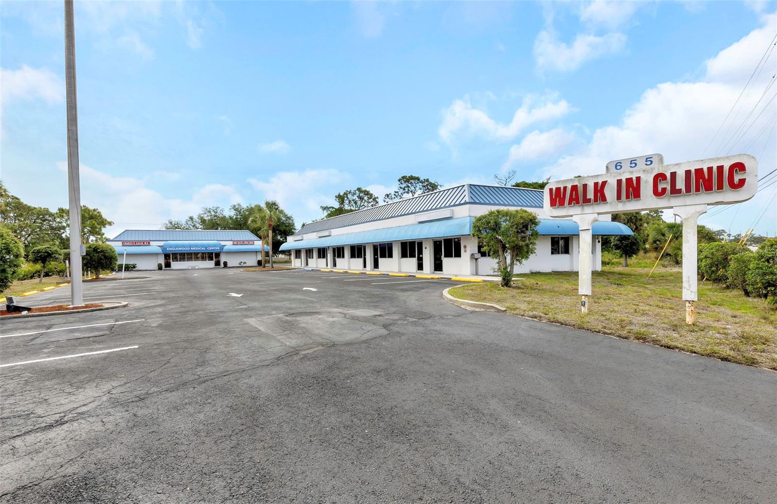 Photo of 655 N INDIANA AVENUE, ENGLEWOOD, FL 34223