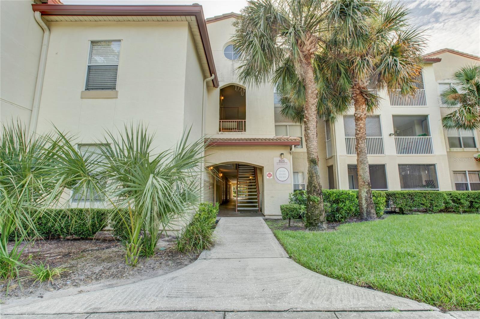 Photo of 823 CAMARGO WAY, ALTAMONTE SPRINGS, FL 32714