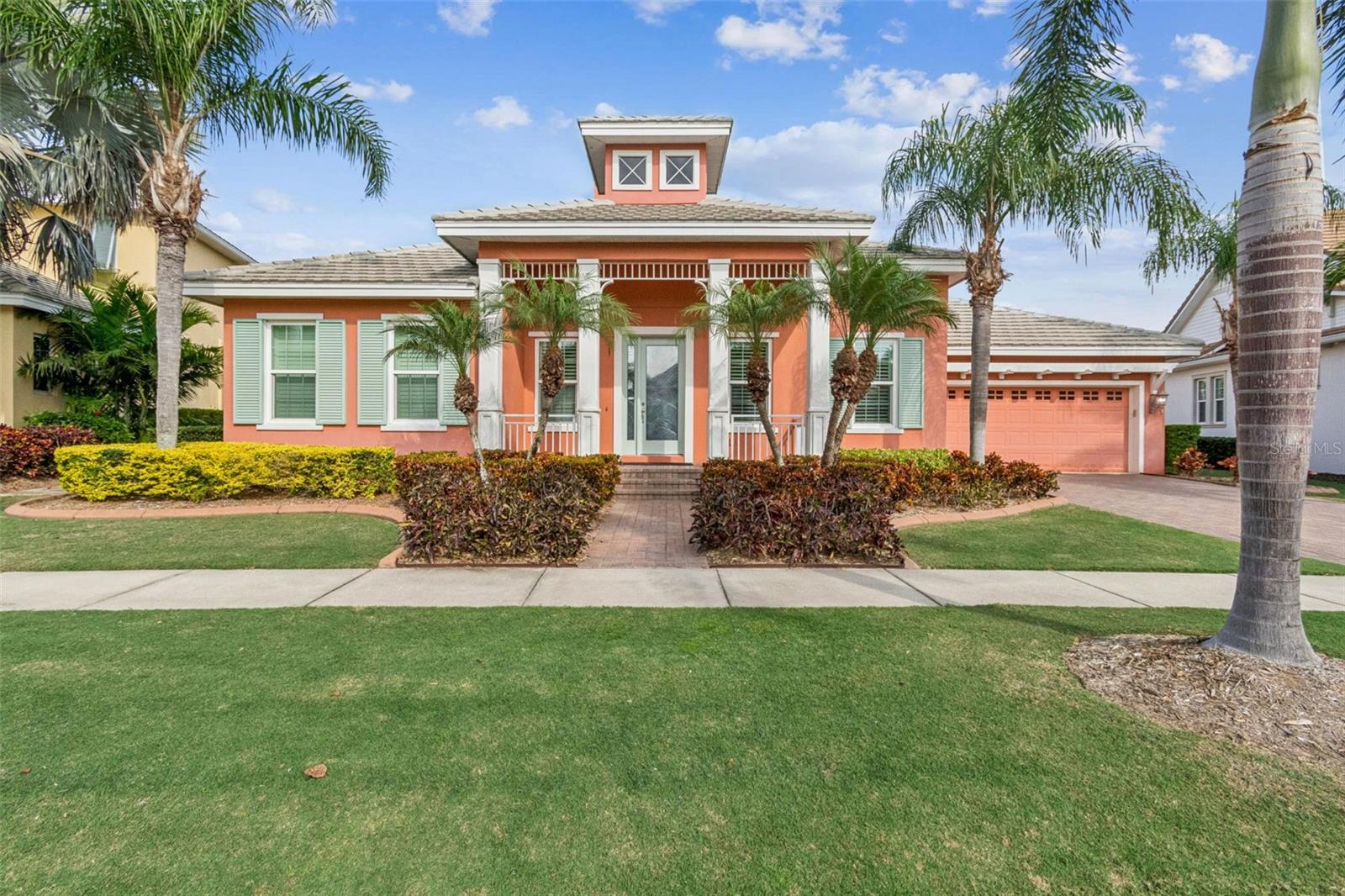 Photo of 729 MANNS HARBOR DRIVE, APOLLO BEACH, FL 33572