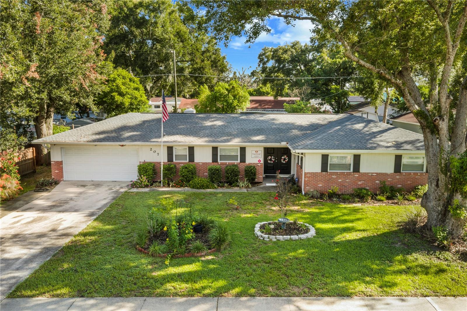 Photo of 207 W WHEELER ROAD, SEFFNER, FL 33584